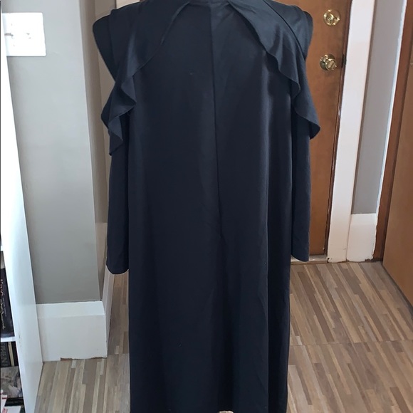 Isabel maternity black cold shoulder dress! - Picture 5 of 5